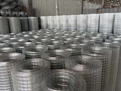 How to Choose the Right Welded Wire Mesh Roll for Construction Projects?