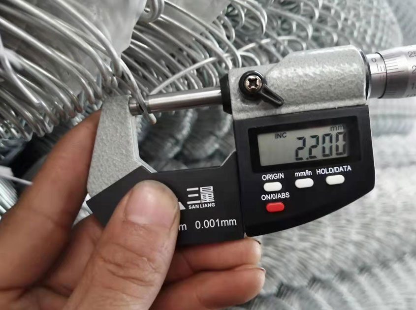 China Wire Mesh: Types, Manufacturers, Specifications and Buying Guide